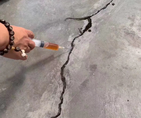 东莞生态园混凝土裂缝修补技术详解​